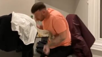 Epic-Lunch-Tumble-Fancy-Chair-vs-Hungry-Man-Who.jpg