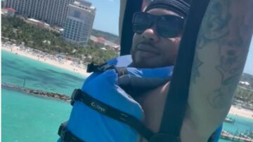 Sky-High-Hang-Up-Mans-Hilarious-Parasailing-Oops-Moment-Try-Not.jpg