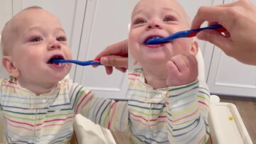 Baby-Giggles-Uncontrollably-While-Getting-Teeth-Brushed-Adorable.jpg