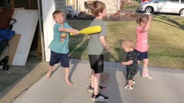 Brotherly-Love-Takes-a-Knock-Epic-Baseball-Bat-Fail.jpg