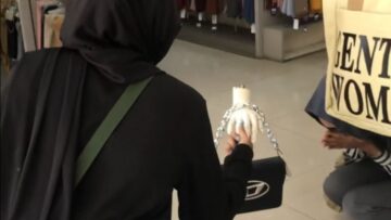 Man-vs-Mannequin-The-Hilarious-Handshake-That-Shook-the-Mall.jpg