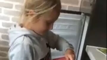 Moms-Hilarious-Vinegar-Ice-Cube-Prank-Leaves-Daughter-in-Tears.jpg