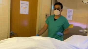 Morgue-Transporter-Gets-Pranked-with-a-Surprise-Corpse-Try.jpg