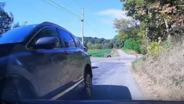 Road-Rage-Rodeo-Watch-a-Clueless-Driver-Wreck-Their-Day.jpg