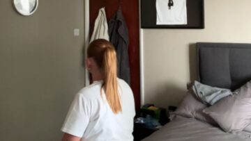 She-Pulls-Off-the-Ultimate-Surprise-Visit-to-Her-BF.jpg