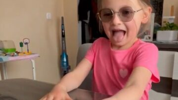 Shivers-and-smiles-Little-girl-finds-adorable-shelter-in-magical.jpg