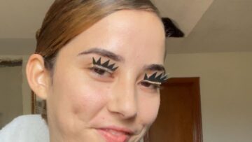 Watch-This-Girls-Hilarious-Take-on-DIY-Eyelashes-That-Will.jpg