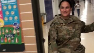 A-Soldier-Moms-Surprise-Homecoming-Leaves-Her-Son-Speechless-with.jpg