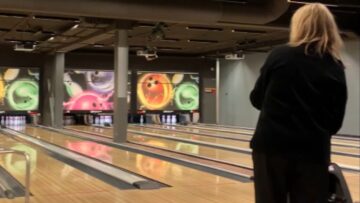 Bowling-Blunder-When-Strikes-Become-Slips-–-Prepare-to-Laugh.jpg