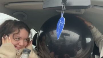 Chaotic-couples-gender-reveal-in-car-Find-out-the-adorable.jpg