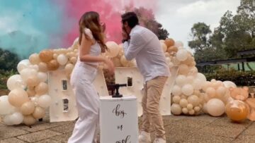 Couple-Joyfully-Discovers-the-Gender-of-Their-Twins-in-a.jpg