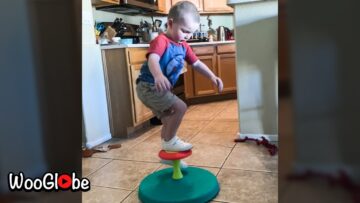 Hilarious-Moments-of-Childhood-Mishaps-That-Will-Melt-Your-Heart.jpg