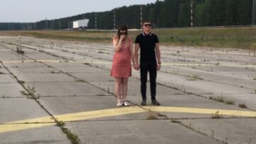 Sky-High-Surprise-An-Epic-Airplane-Gender-Reveal-That-Takes.jpg