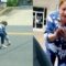 Woman jumps into traffic to save baby bird | Super Cute 🐦