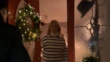 After-15-Years-Away-Her-Homecoming-Is-a-Hilarious-Shock.jpg