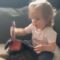 Hilarious girl fiercely ‘guards’ pet cat from sister | Super Cute