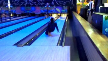 Strikes-and-Giggles-Watch-This-Bowling-Rookies-Hilarious-First-Try.jpg