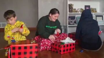 Boys-Priceless-Joy-Unwrapped-A-Christmas-Gift-Surprise-That-Melts.jpg