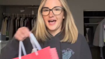 Moms-Sweet-Surprise-Daughter-Gets-iPhone-After-Their-Viral-TikTok.jpg