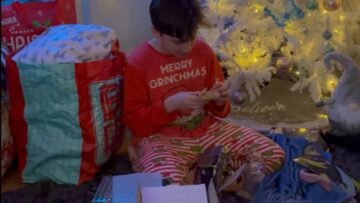 Unforgettable-Christmas-Gift-Surprise-Creates-Joyful-Moments-for-All.jpg
