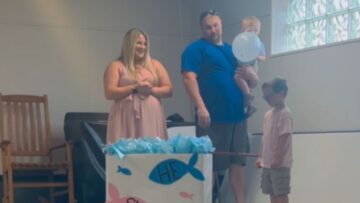 Delightful-Parents-React-to-Babys-Gender-Super-Cute.jpg