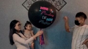 Fun-Gender-Reveal-Parents-Celebrate-in-Style-Super-Cute.jpg