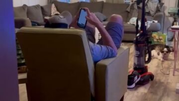 Moms-Epic-Air-Horn-Surprise-Leaves-Family-in-Hysterics.jpg