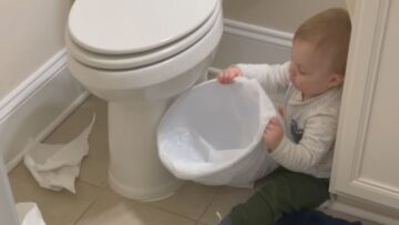 Adorable-Toddler-Beckham-proves-behaving-is-for-adults-Super.jpg